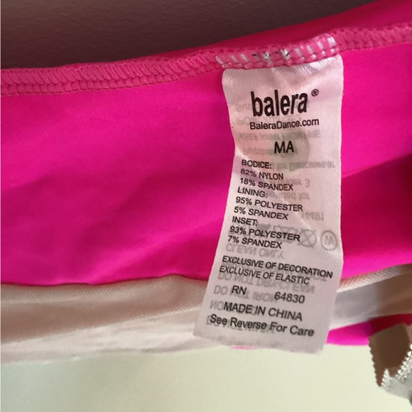 BALERA ADULT MEDIUM CERISE PINK METALLIC SEQUIN PANEL LEOTARD - Picture 8 of 9